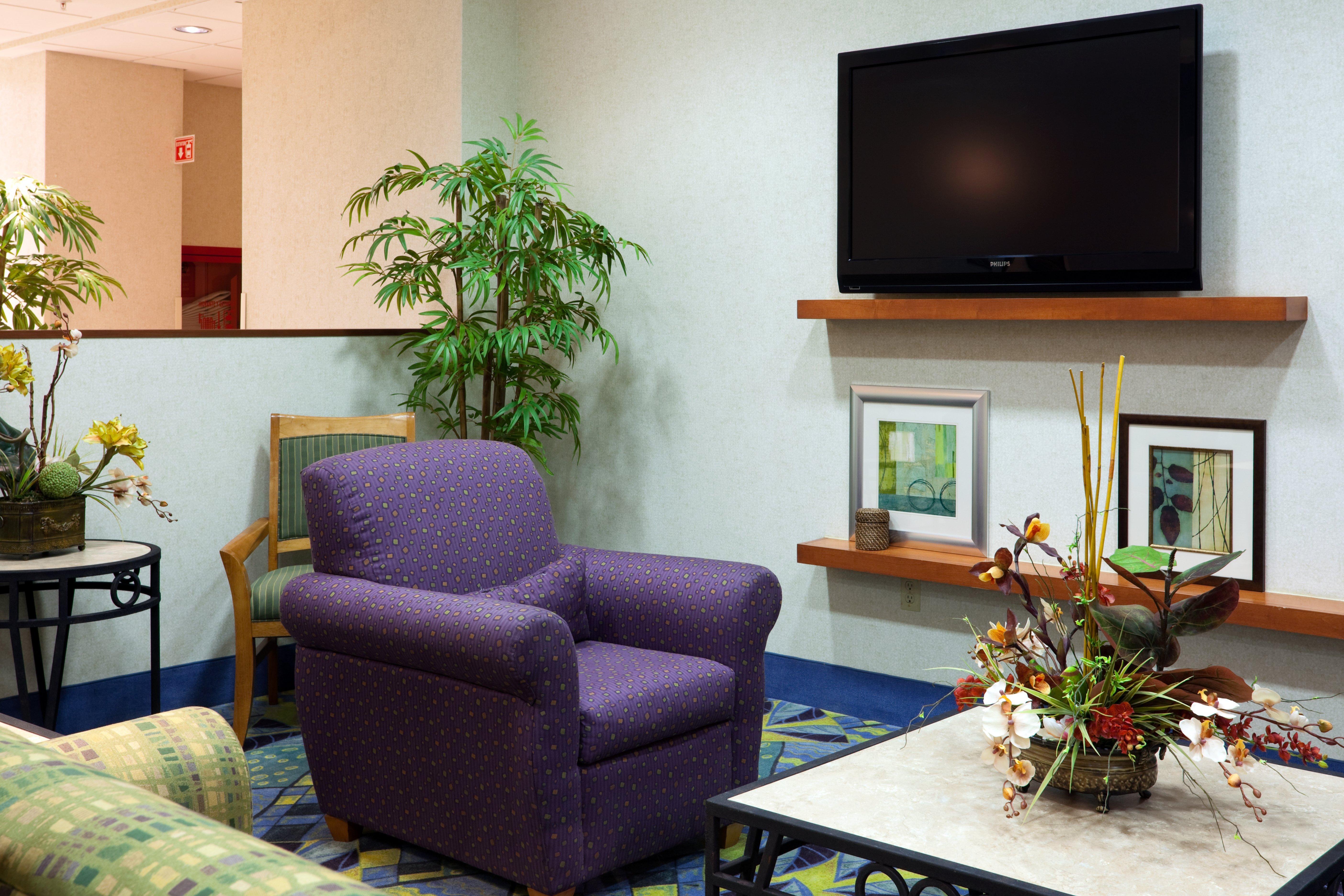 Holiday Inn Express & Suites Toluca Zona Aeropuerto By Ihg Esterno foto