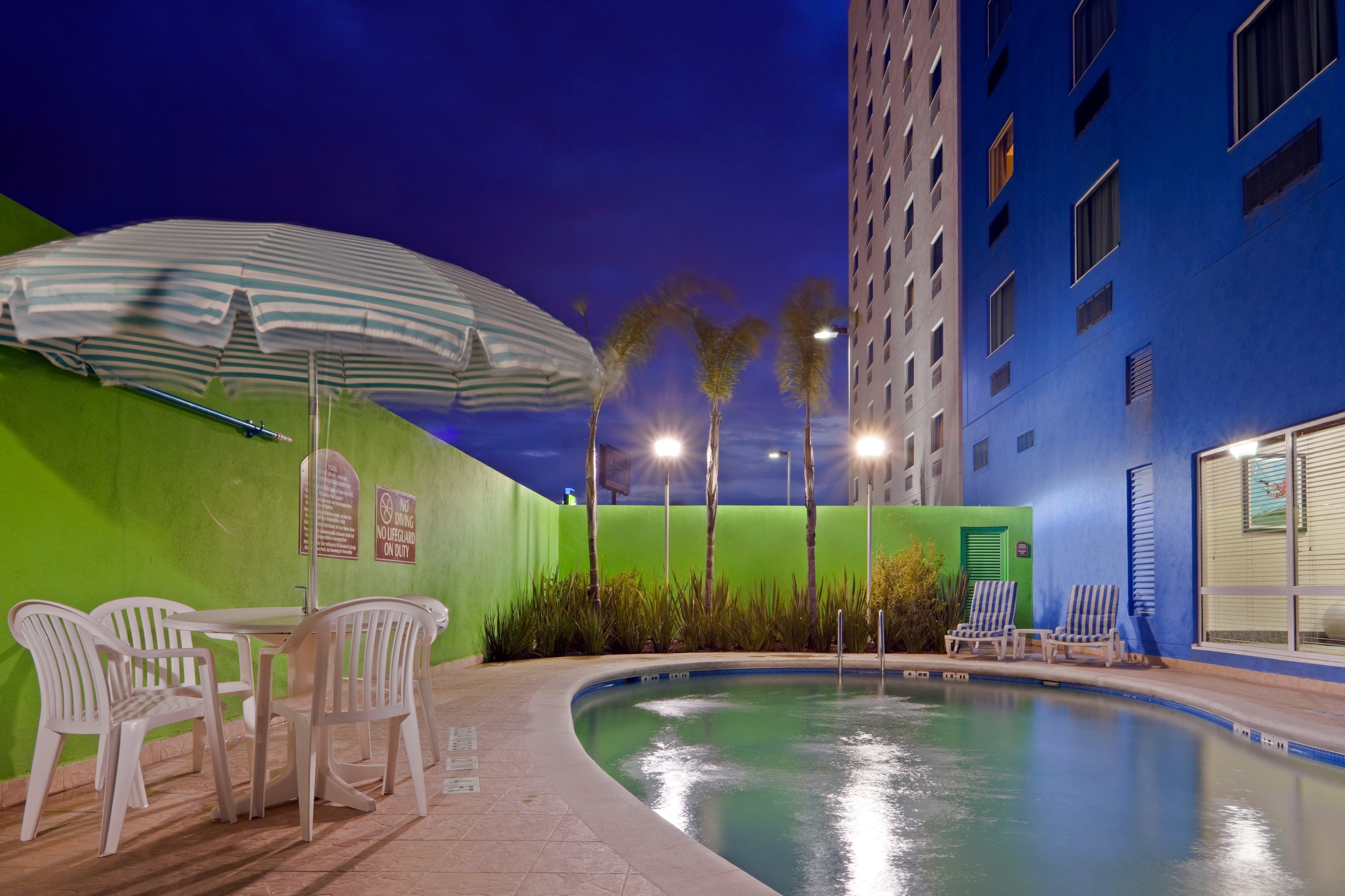 Holiday Inn Express & Suites Toluca Zona Aeropuerto By Ihg Esterno foto