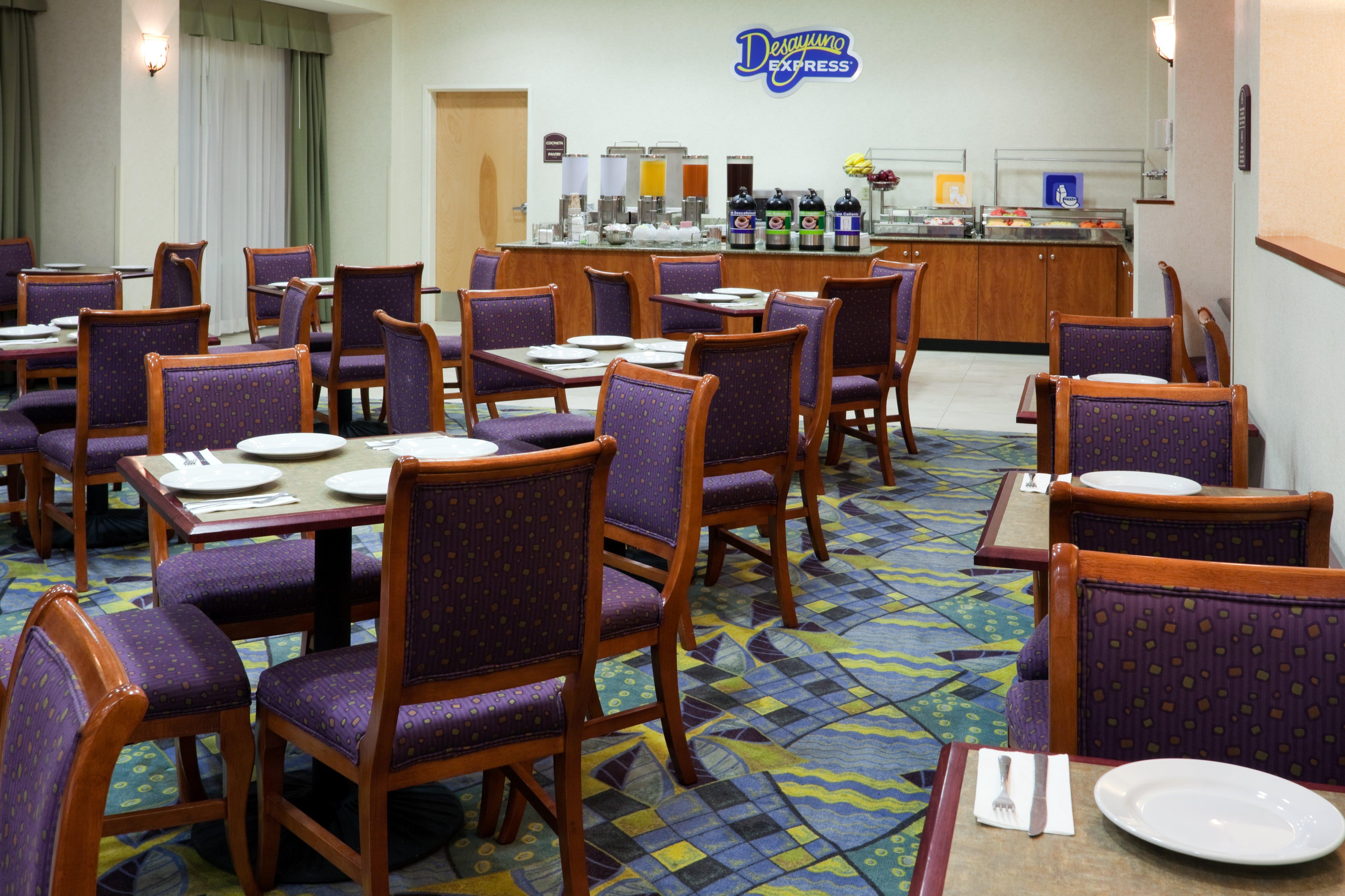 Holiday Inn Express & Suites Toluca Zona Aeropuerto By Ihg Esterno foto