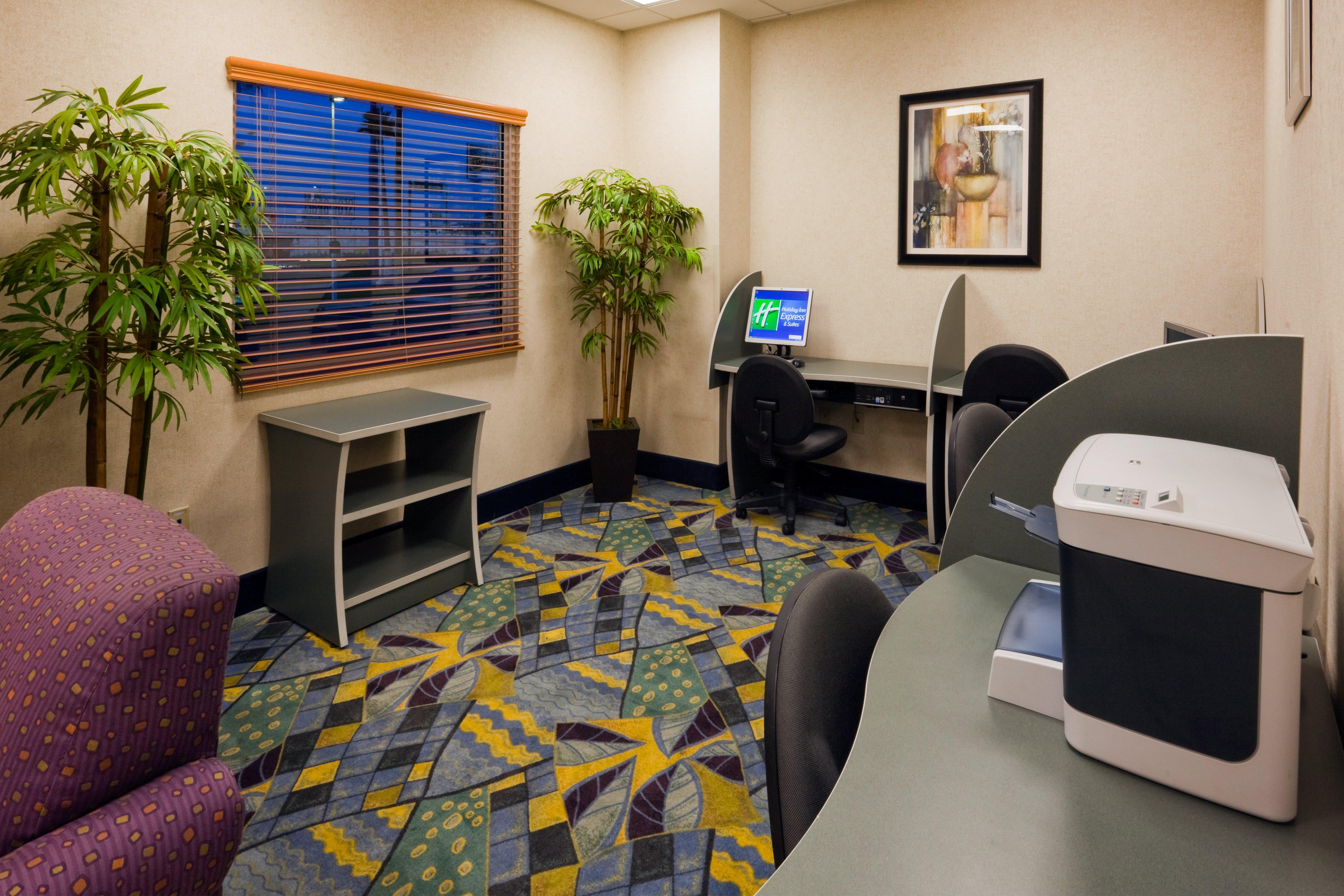 Holiday Inn Express & Suites Toluca Zona Aeropuerto By Ihg Esterno foto