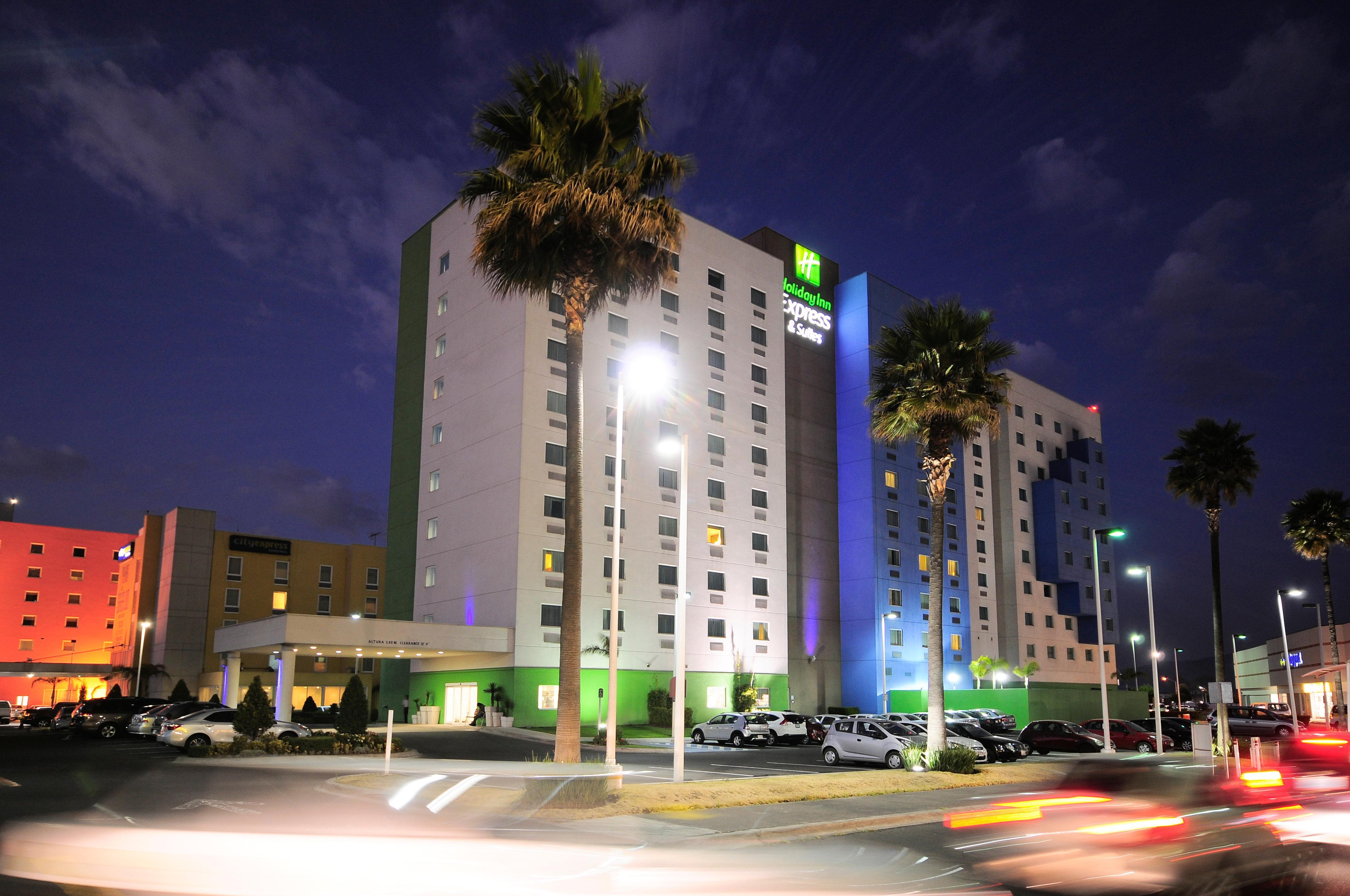 Holiday Inn Express & Suites Toluca Zona Aeropuerto By Ihg Esterno foto