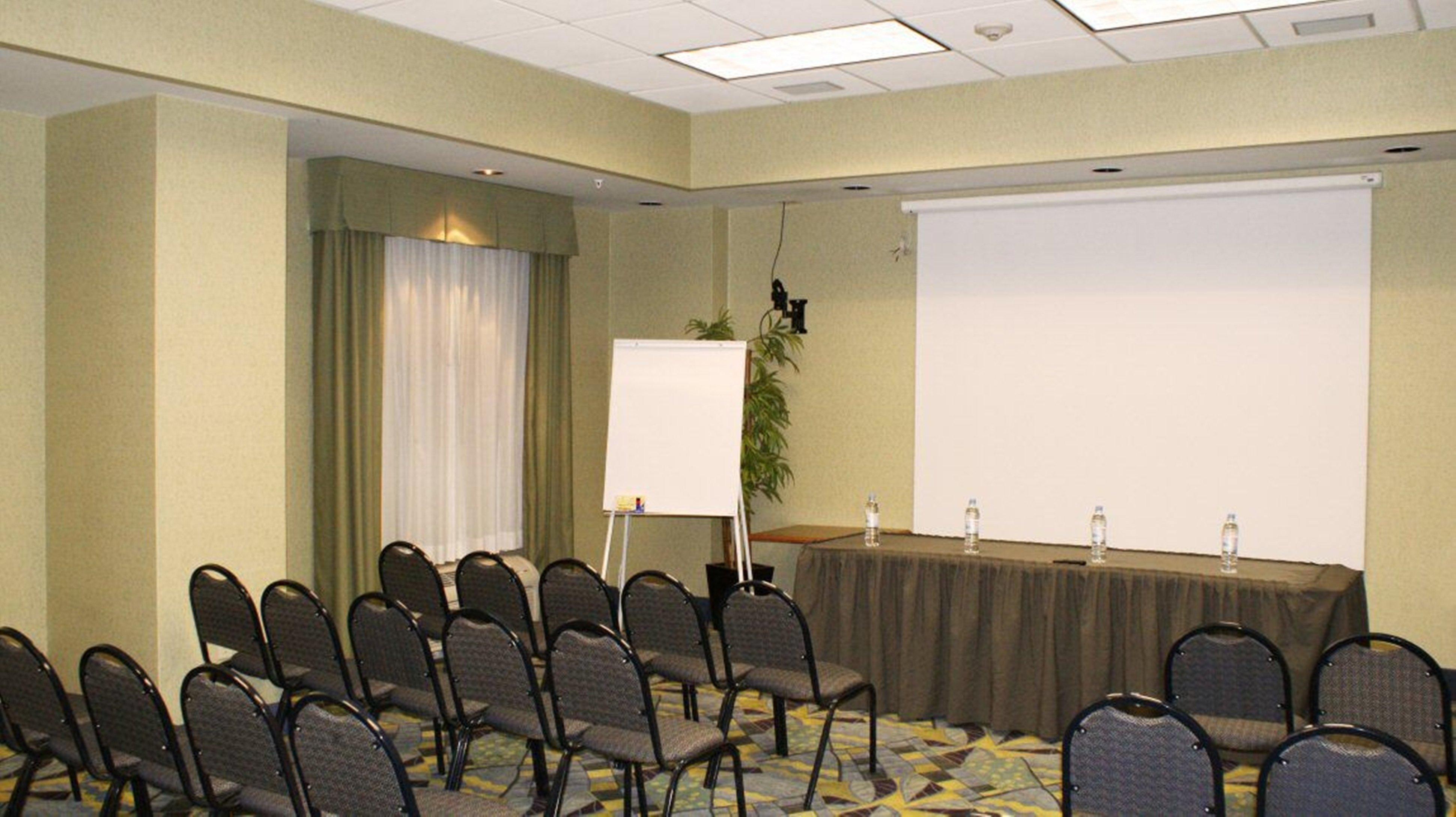 Holiday Inn Express & Suites Toluca Zona Aeropuerto By Ihg Affari foto